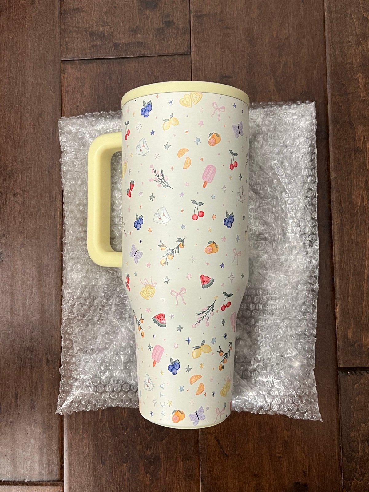 Hydrojug Berries & Cream 40 Oz Tumbler